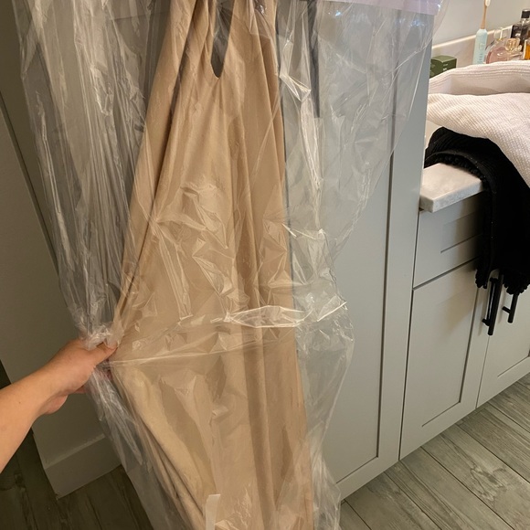 Show Me Your Mumu Jasmine Halter Maxi Dress - Picture 2 of 3